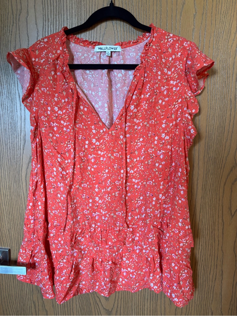 Wallflower Coral Petite Floral V-Neck Ruffle Sleeve Blouse